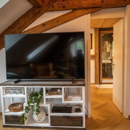 Moderne Altbauwohnung Im Zentrum Von Bern Mit Wellness 외부 사진